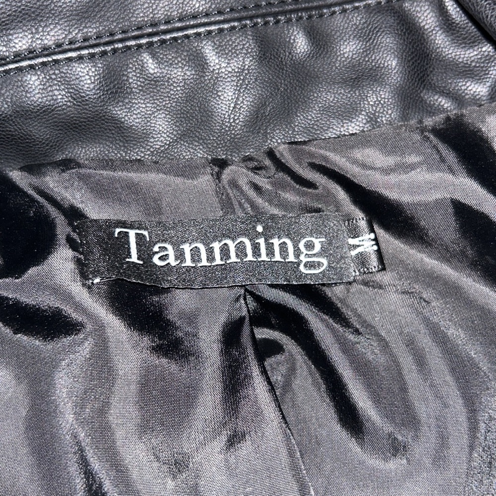 Tanming Black Women's PU Leather Jacket - Picture 7 of 9